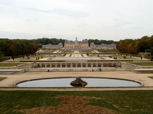 300px-Vaux-le-Vicomte_Panorama02